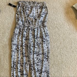 sleeveless romper ✨